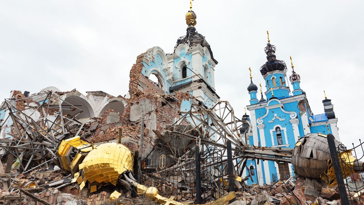Drancování, násilí i vraždy. Rusko ničí církve na Ukrajině